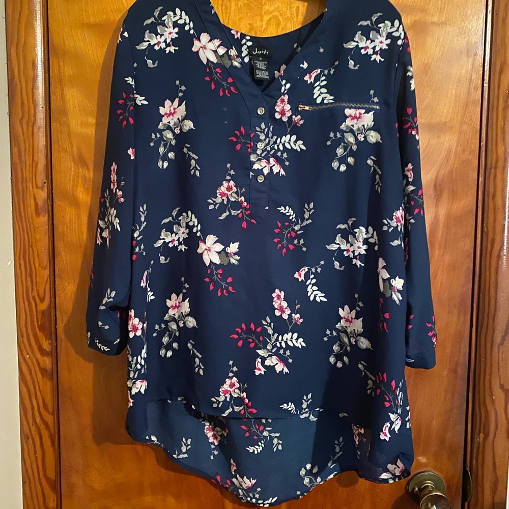 Plus Floral Top
